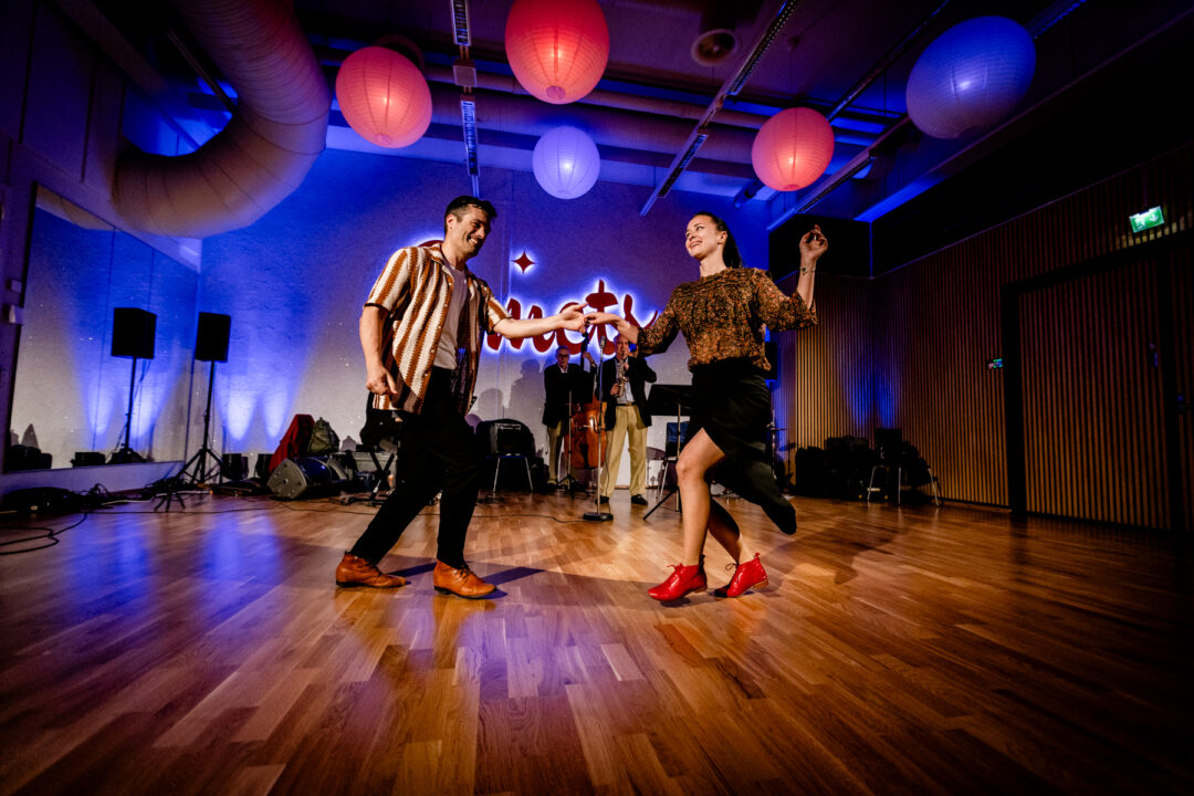 Lisa and Fabien dancing Lindy hop